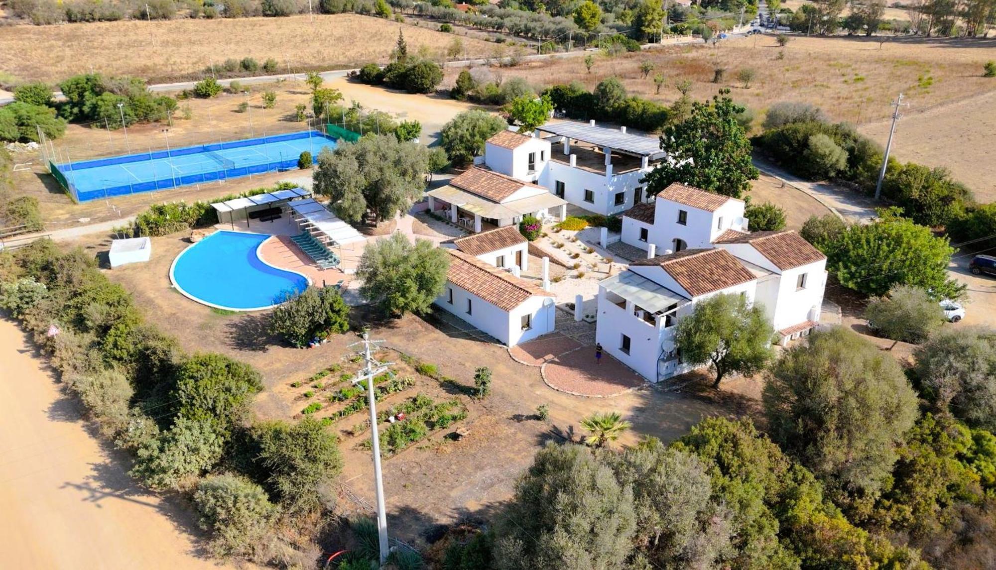Hotel Cort'e Nastasj Tertenia
